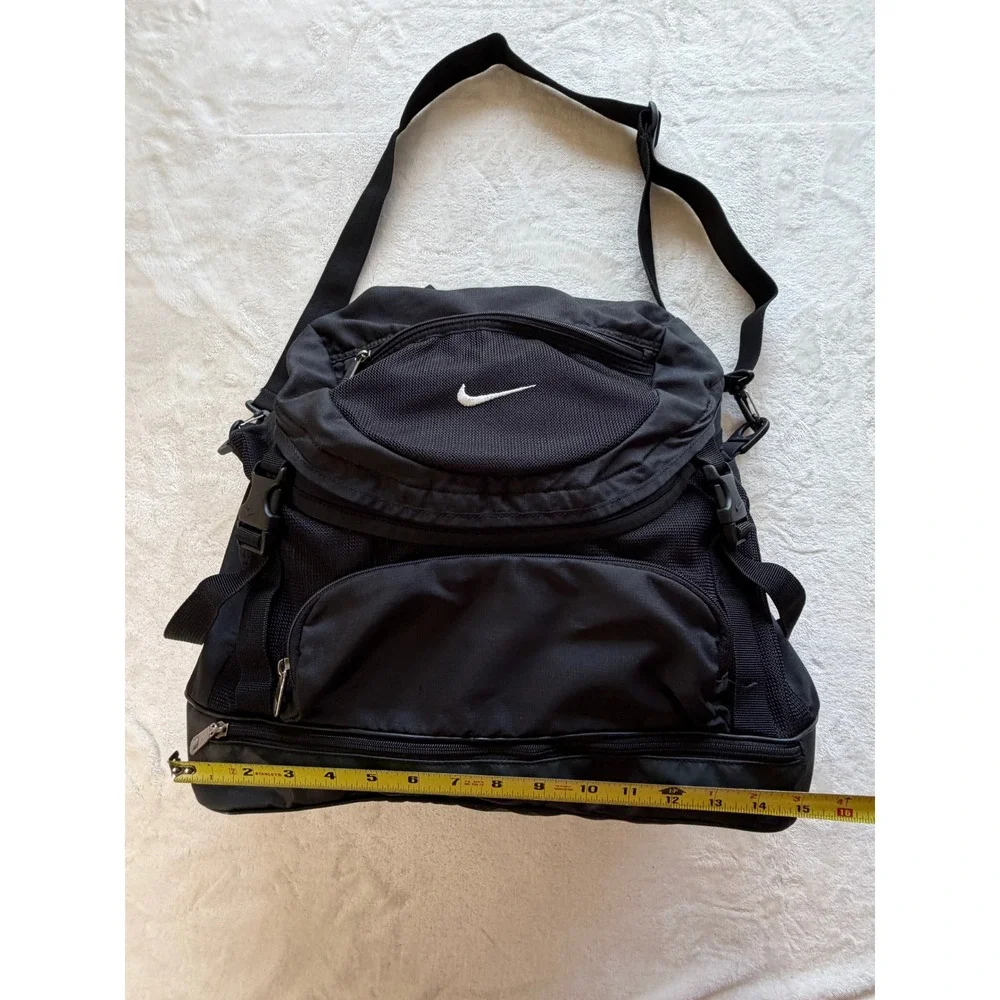 Nike Black Vintage Mesh Ventilated Gym Bag Unisex OS Excellent